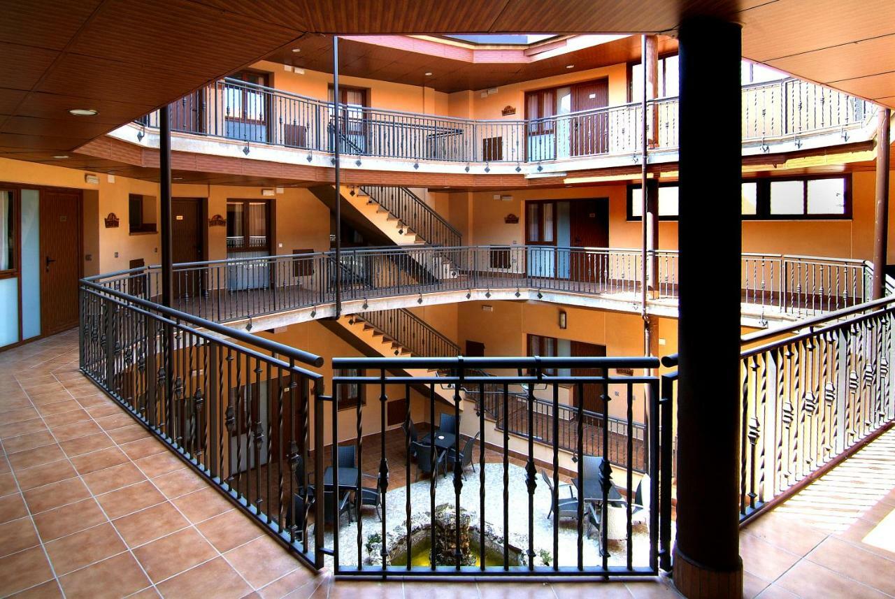 Apartahotel La Corrala San Martín de Moncayo Buitenkant foto